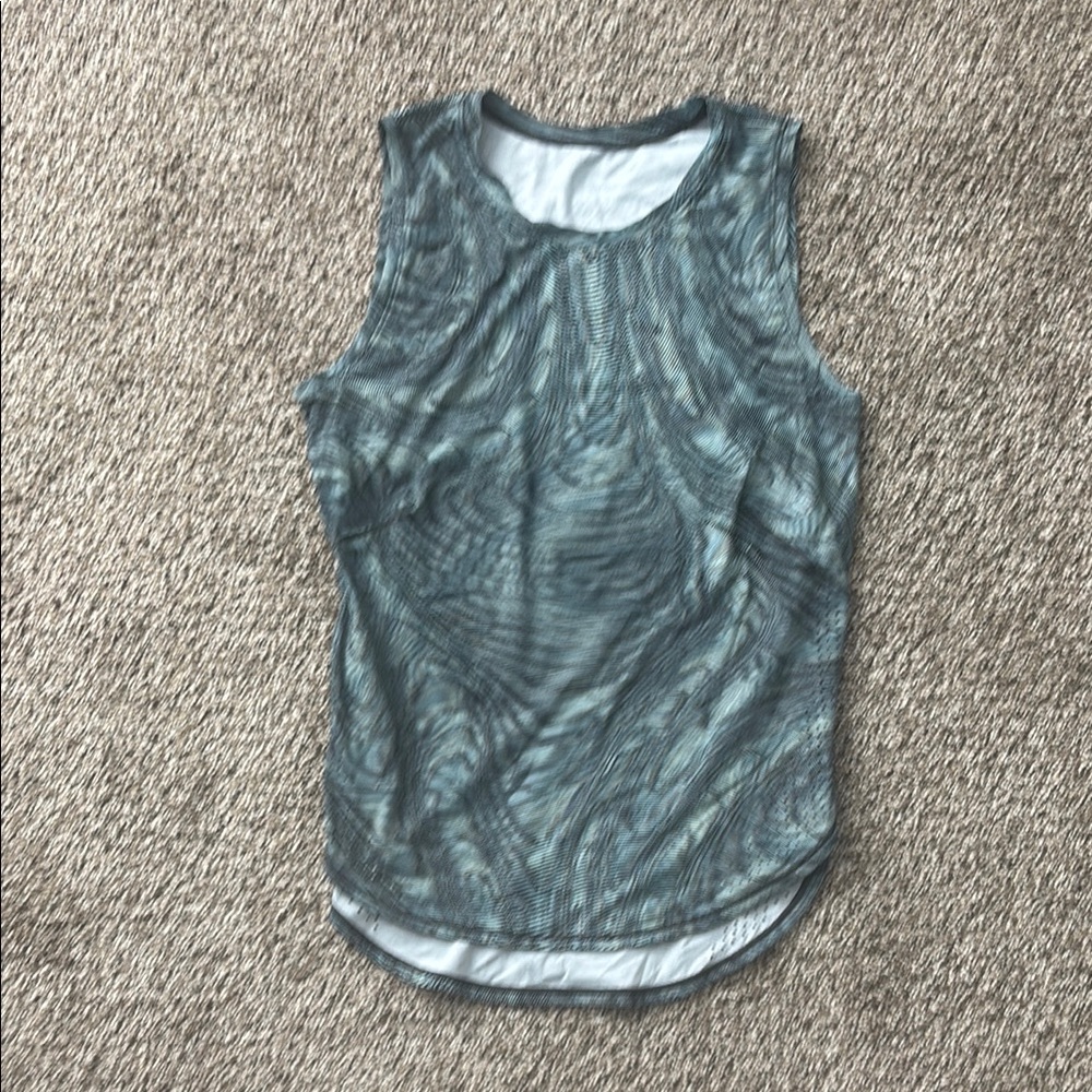Lululemon Women’s dimensional icing blue high neck split hem run tank
